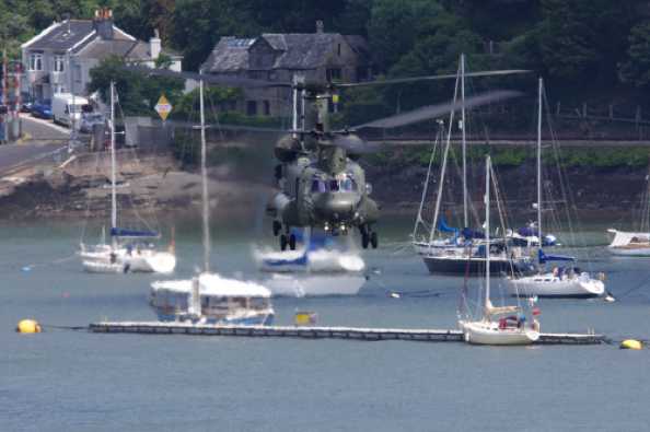 07 July 2020 - 12-40-22
Quite likely some folk were ducking as this beast came down river.
----------------------------
RAF Chinook ZA704 low flypast of Dartmouth